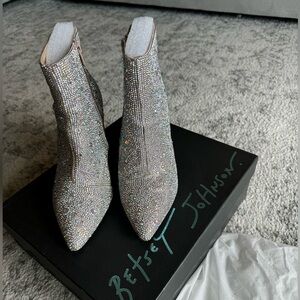 Betsy Johnson Cady Sparkle Boots
